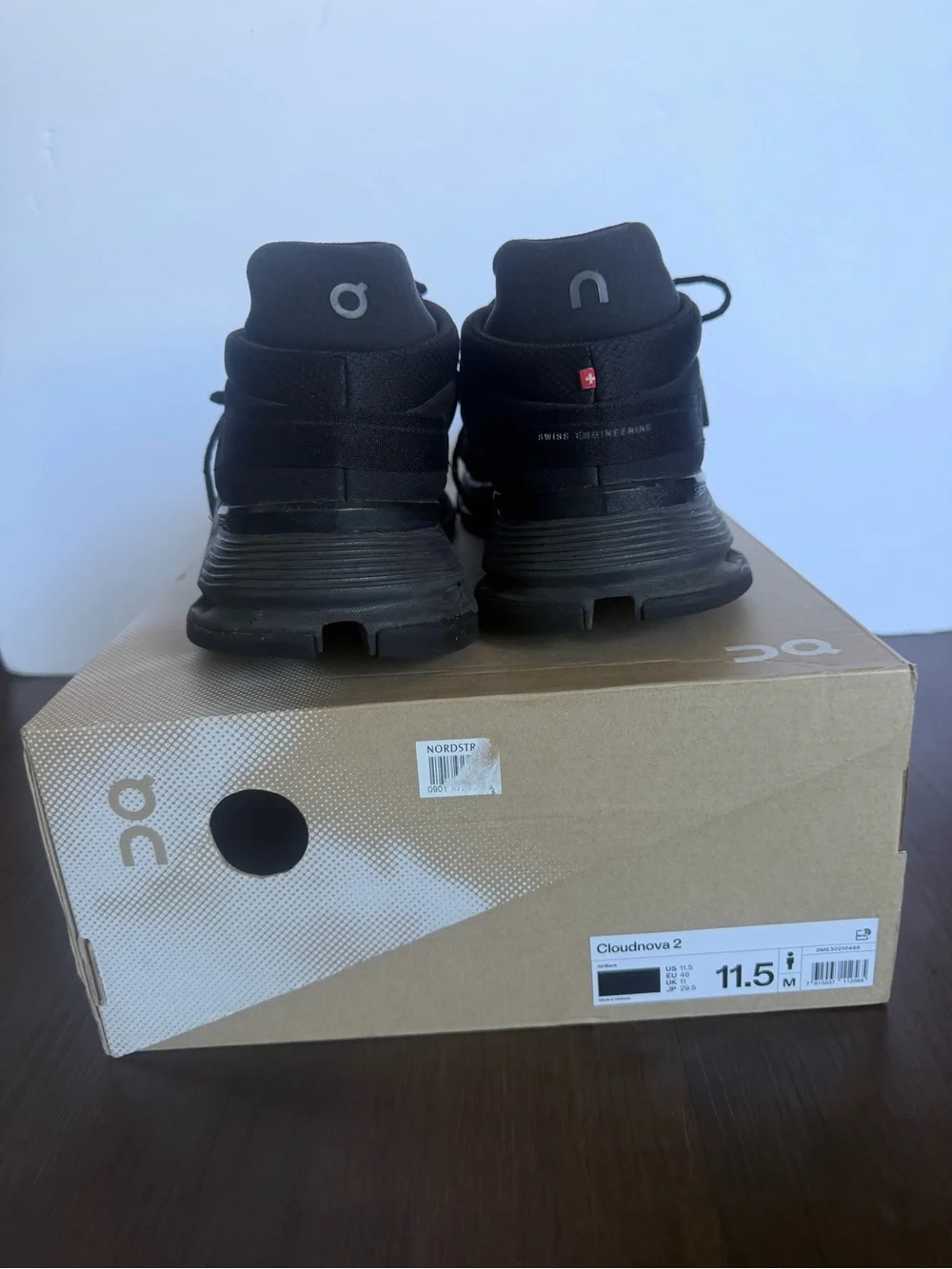 On Running Black Men's Athletic CloudTec Sneakers 11.5